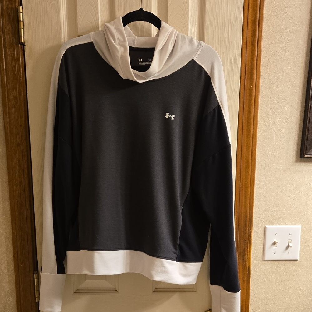 Under Armour Womens Black, Gray, and White Turtleneck Sweater Gently Worn 1 Time